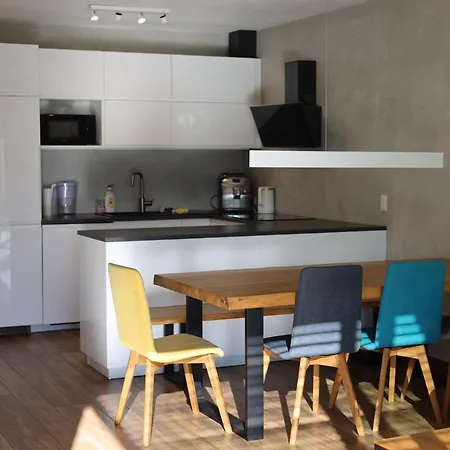 Veritas House 米库洛夫 外观 照片