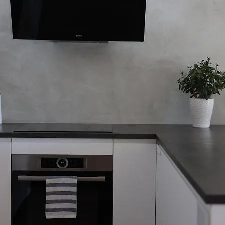 Veritas House 米库洛夫 外观 照片