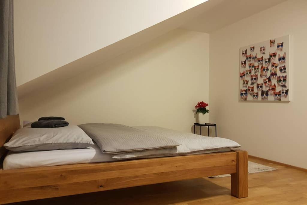 Veritas House Apartment *