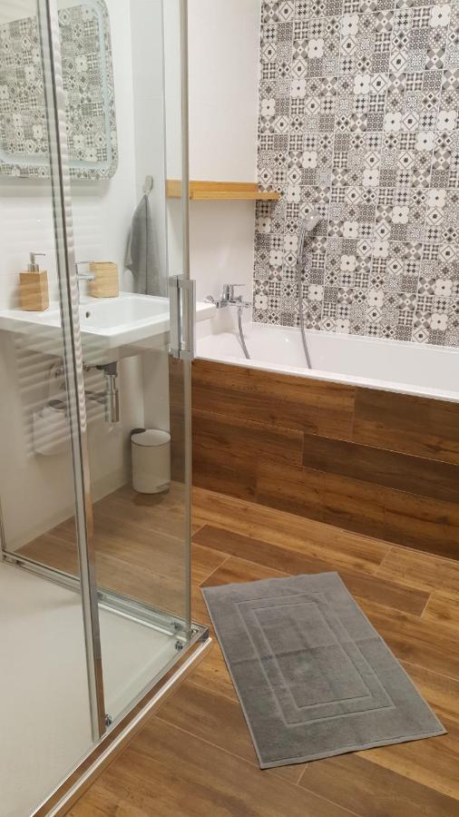 Apartament Veritas House *