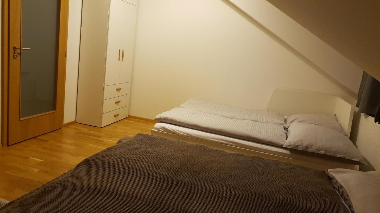 Apartment Veritas House